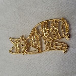 Vintage AJC Gold Tone Cat Brooch
